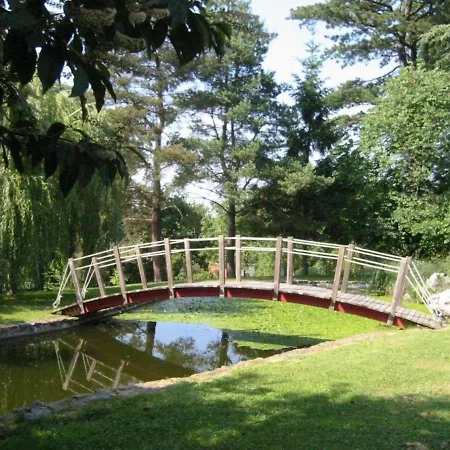 Logis Du Chateau La Pierre Levee, 15 Minutes Du Puydufou Apartamento