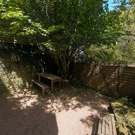 Apartamento Logis Du Chateau La Pierre Levee, 15 Minutes Du Puydufou